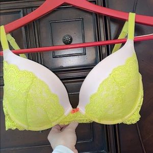Victoria secret bra